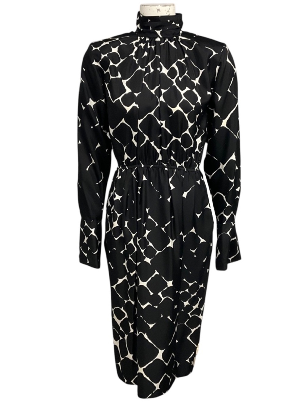 MARC JACOBS BLACK / IVORY PRINTED LONG SLEEVED SILK MIDI DRESS